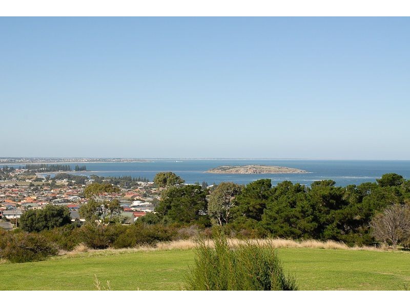 43 Stone Hut Circuit, Encounter Bay SA 5211