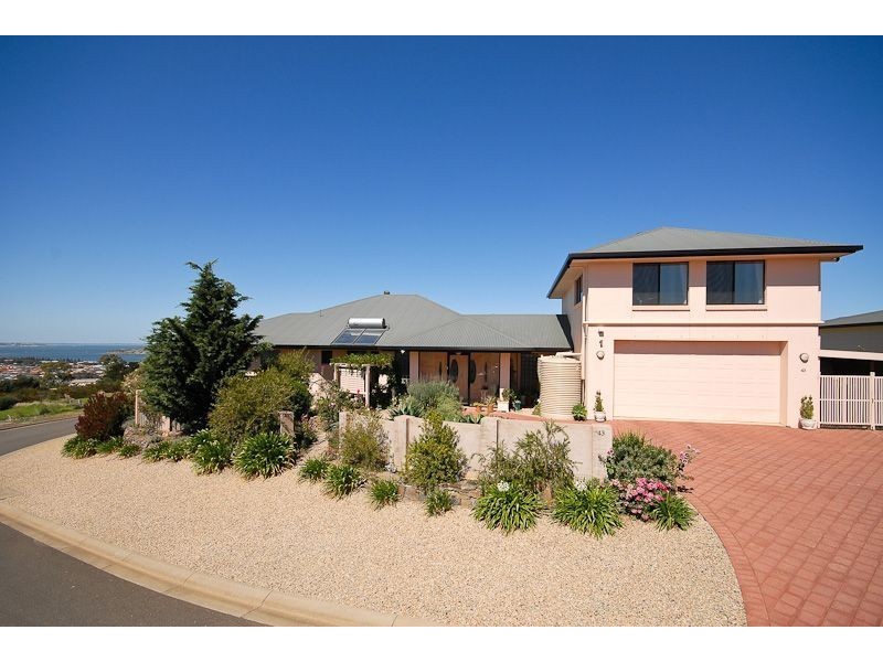 43 Stone Hut Circuit, Encounter Bay SA 5211