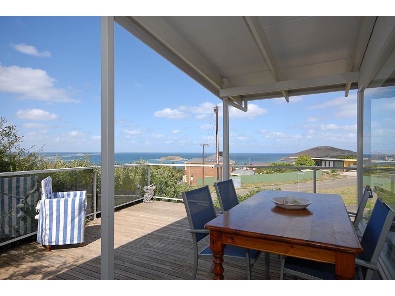8 Wright Terrace, Encounter Bay SA 5211