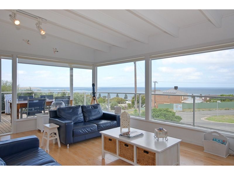 8 Wright Terrace, Encounter Bay SA 5211