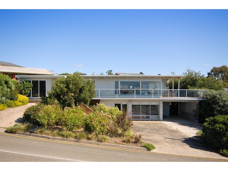 8 Wright Terrace, Encounter Bay SA 5211
