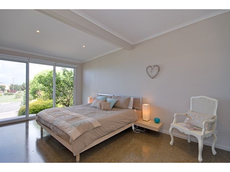 8 Wright Terrace, Encounter Bay SA 5211
