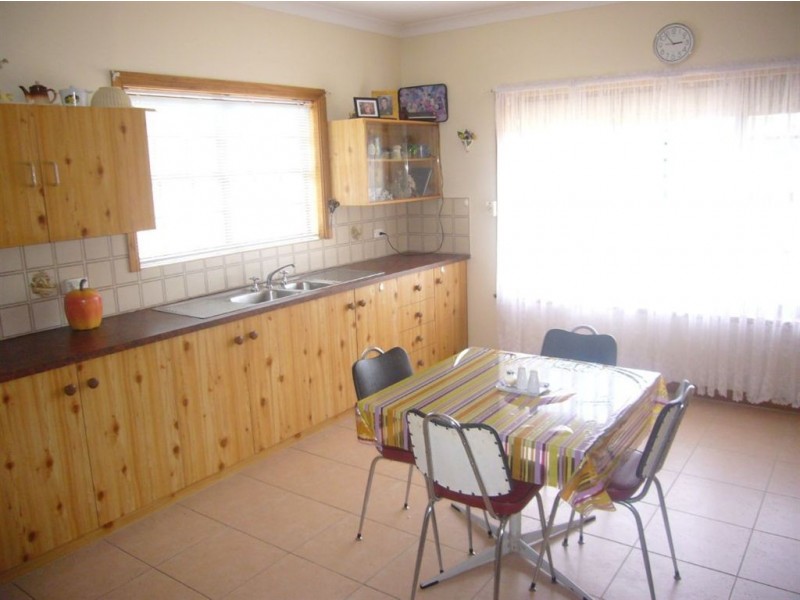 17-19 Forrest Street, Victor Harbor SA 5211