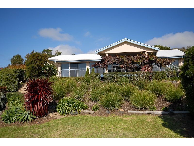 11 Laurie Avenue, Encounter Bay SA 5211