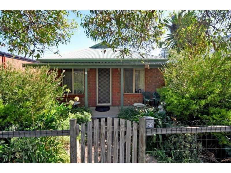 21 Sturt Street, Port Elliot SA 5212