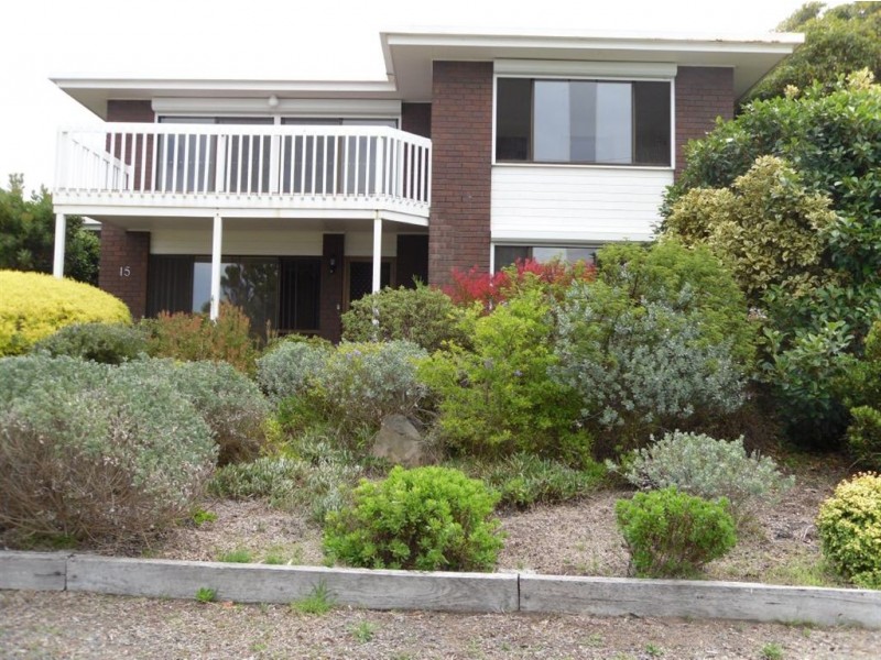 15 Rumbelow Street, Encounter Bay SA 5211