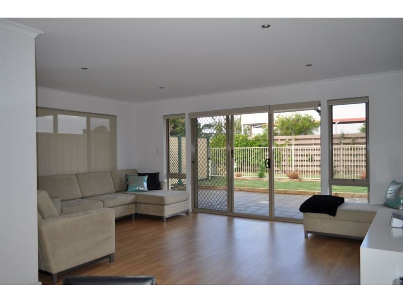 18 Coromandel Drive, Mccracken SA 5211