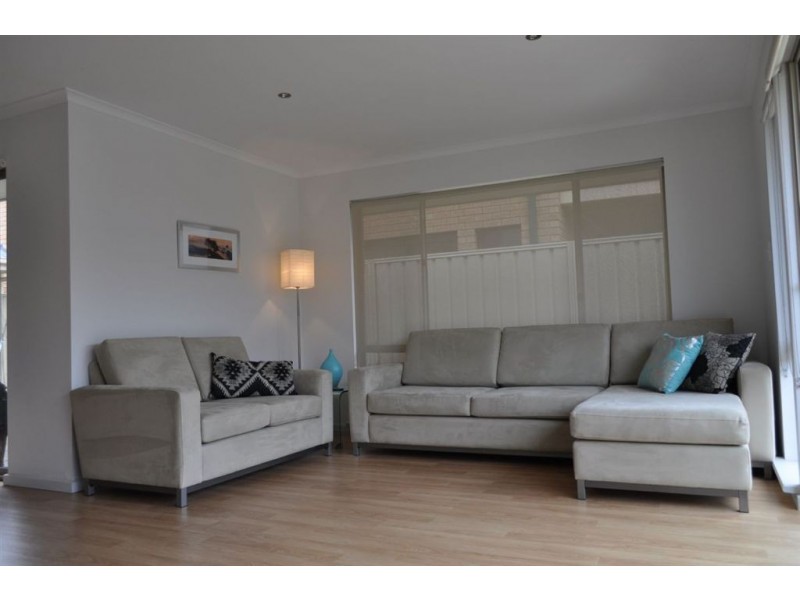 18 Coromandel Drive, Mccracken SA 5211