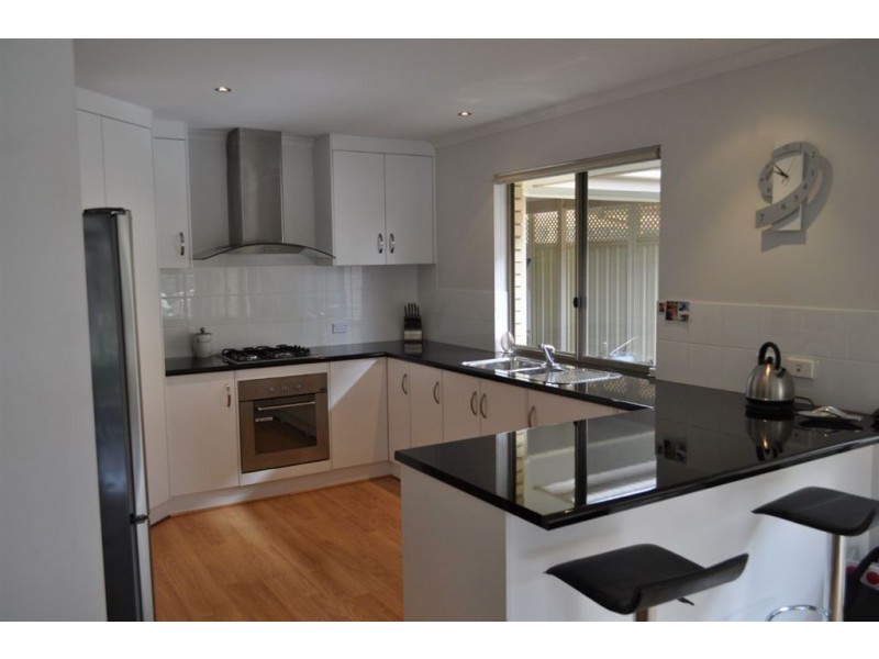 18 Coromandel Drive, Mccracken SA 5211