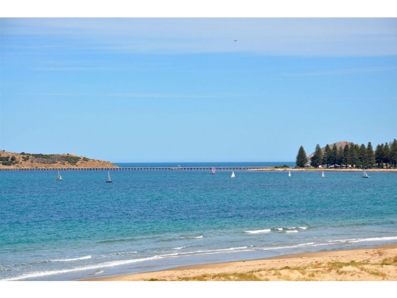 1 & 2/62 Hindmarsh road, Victor Harbor SA 5211