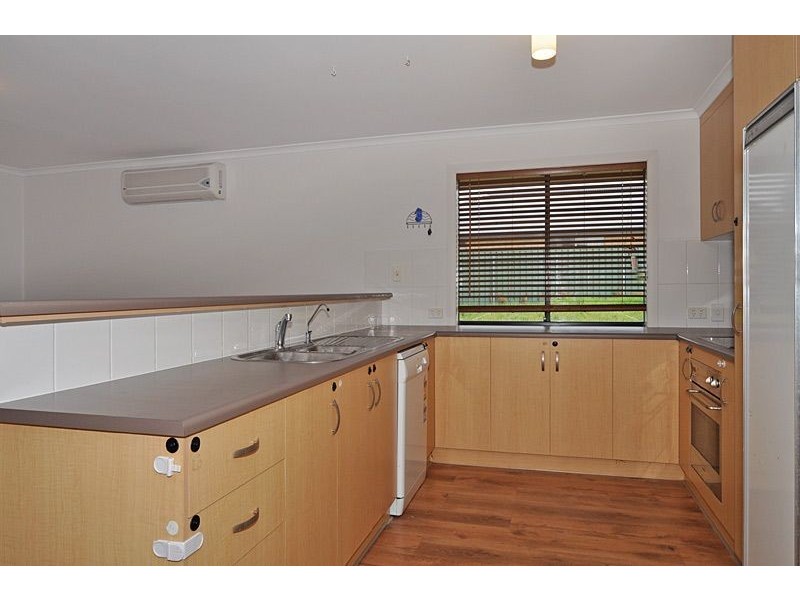 13 Robb Street, Encounter Bay SA 5211
