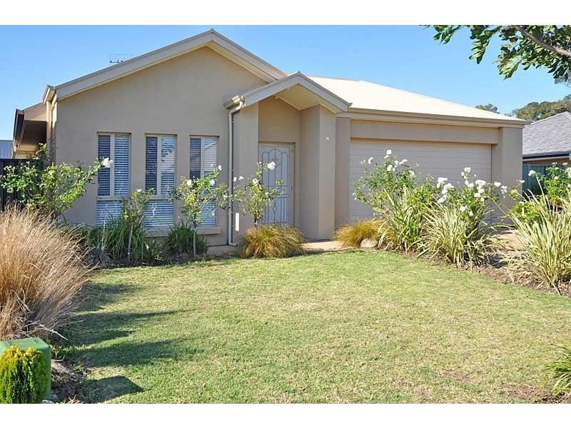 8 Jeffery Drive, Encounter Bay SA 5211