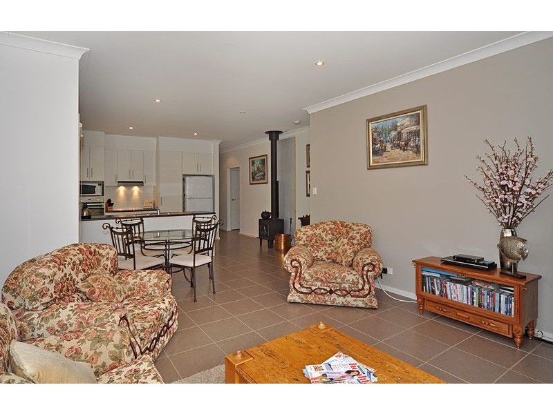 8 Jeffery Drive, Encounter Bay SA 5211