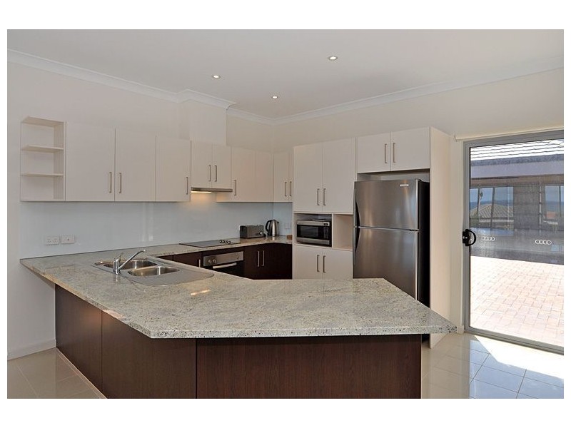 Villa 2/10 Battunga Avenue, Port Elliot SA 5212