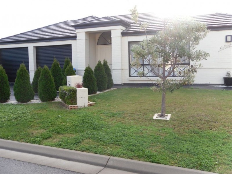 7 Robb Street, Encounter Bay SA 5211