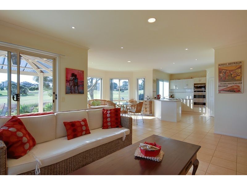 102 Rapid Drive, Mccracken SA 5211