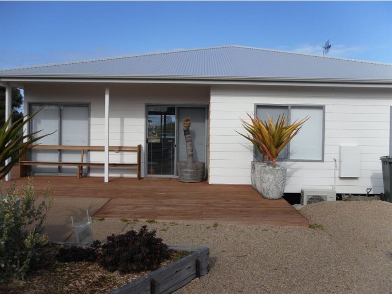 17 Encounter Crescent, Middleton SA 5213