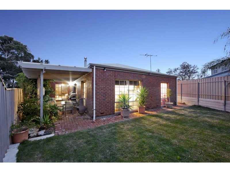 1 Leak Avenue, Glenelg North SA 5045