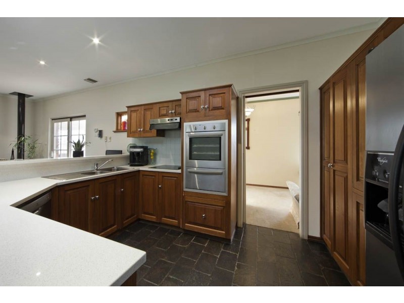 1 Leak Avenue, Glenelg North SA 5045