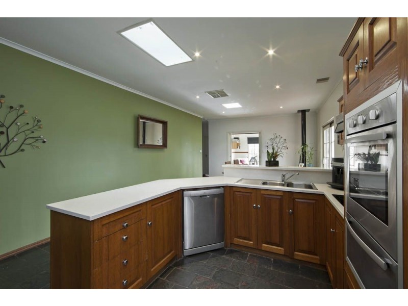 1 Leak Avenue, Glenelg North SA 5045