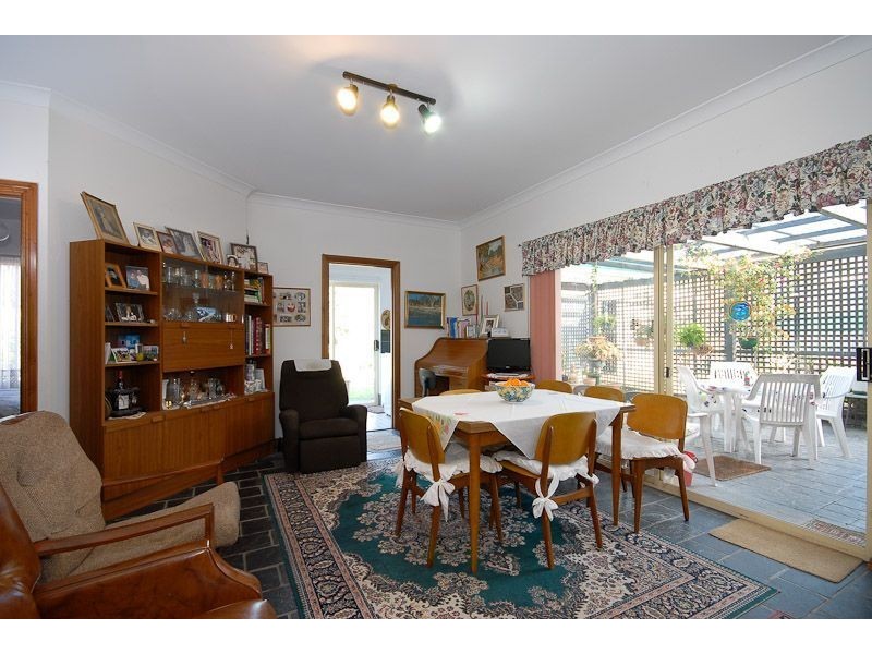 10 Dolphin Ave, Encounter Bay SA 5211