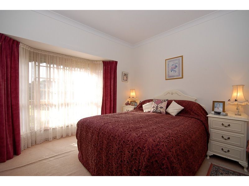 10 Dolphin Ave, Encounter Bay SA 5211