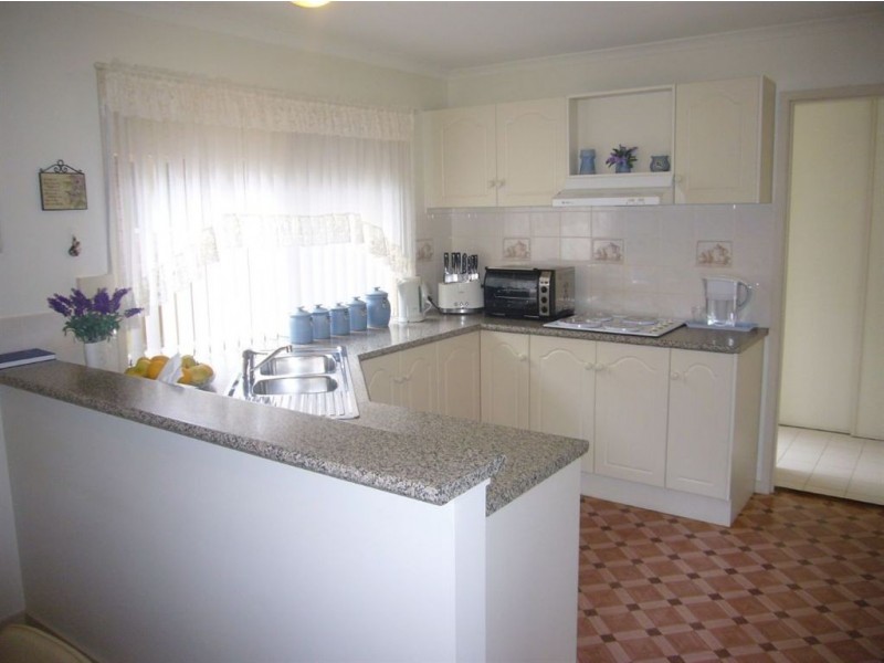 7 Crystal Court, Encounter Bay SA 5211