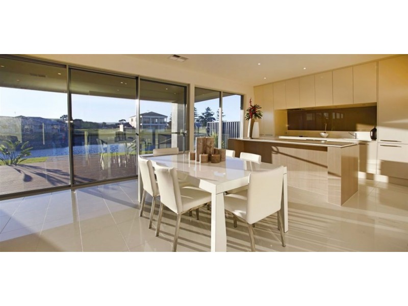 16 Central Drive, Encounter Bay SA 5211