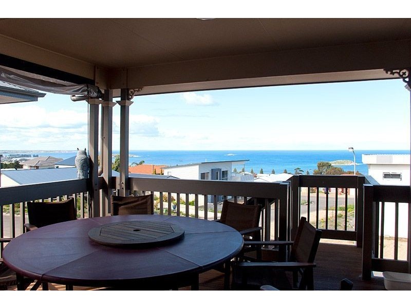 6 Barton Court, Encounter Bay SA 5211