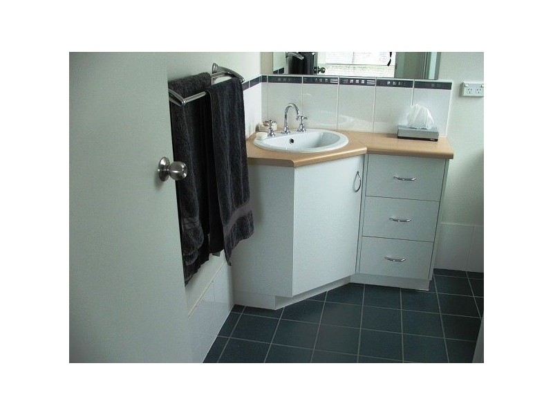 19 Sweetman Avenue, Encounter Bay SA 5211