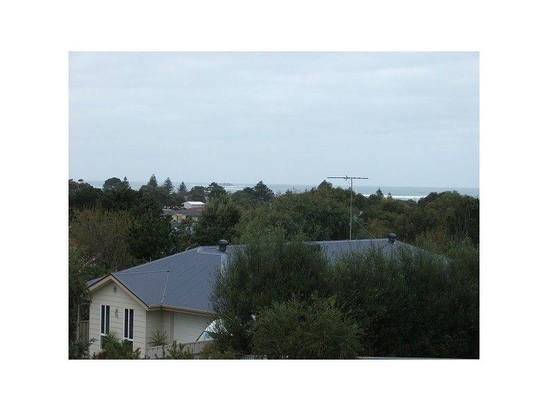 19 Sweetman Avenue, Encounter Bay SA 5211