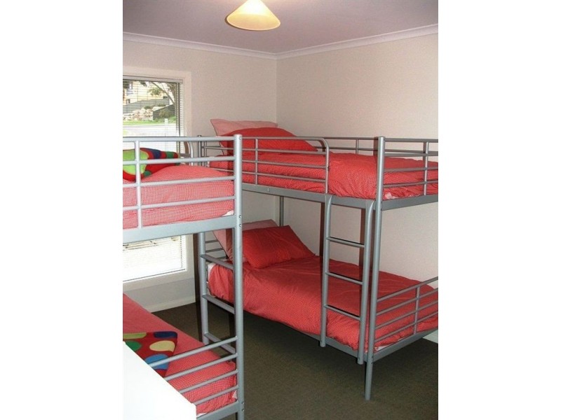 19 Sweetman Avenue, Encounter Bay SA 5211