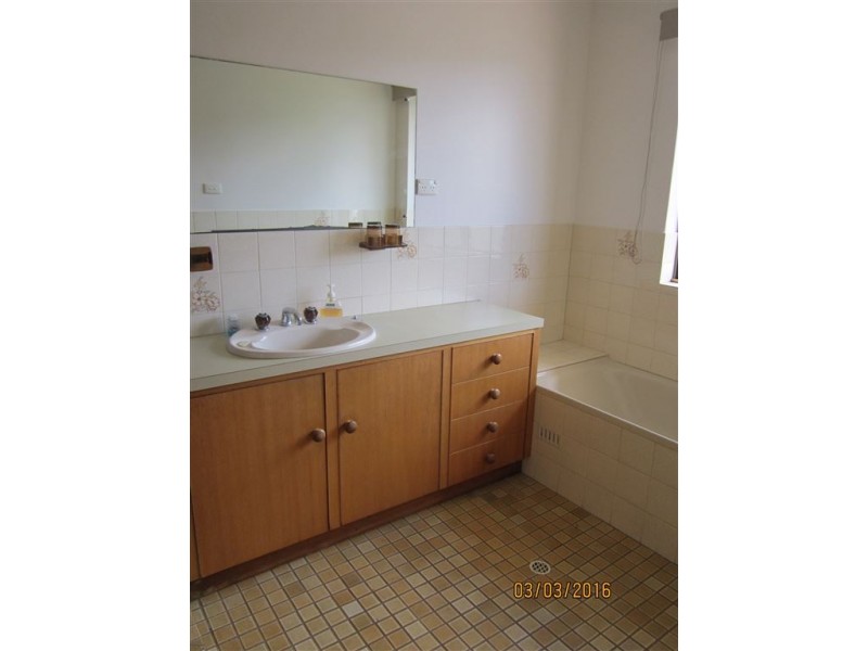 9 Dromana Parade, Hayborough SA 5211