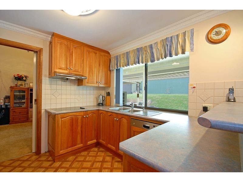 21 Lord Hobart Crescent, Encounter Bay SA 5211