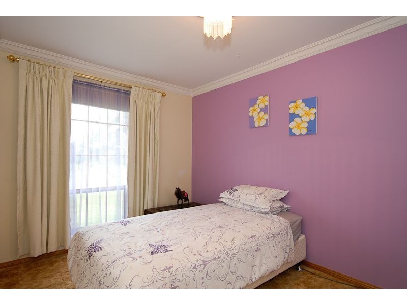 21 Lord Hobart Crescent, Encounter Bay SA 5211