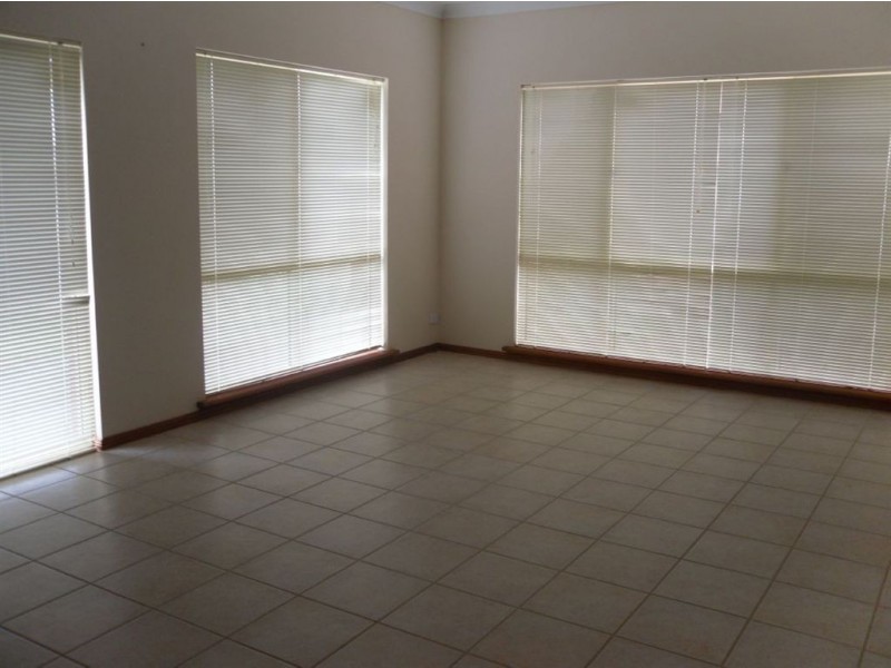 17 Wilkinson Ave, Hayborough SA 5211