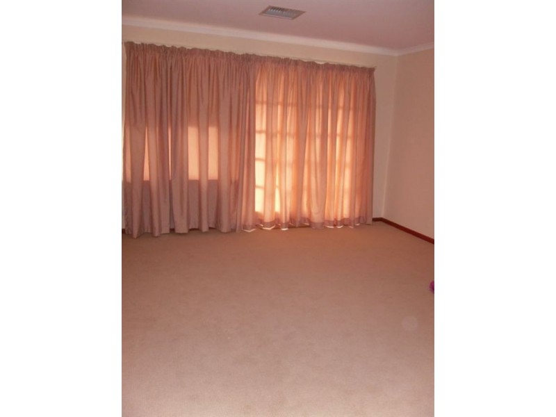 17 Wilkinson Ave, Hayborough SA 5211