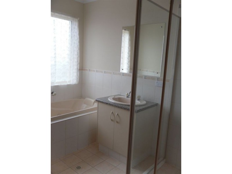 17 Wilkinson Ave, Hayborough SA 5211