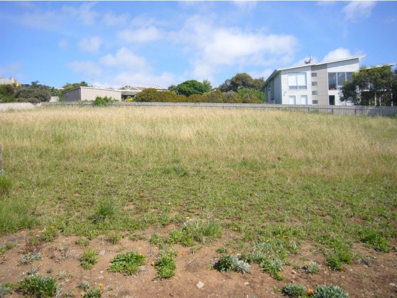 8 Davies Street, Encounter Bay SA 5211