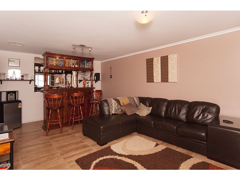 6 Barton Court, Encounter Bay SA 5211