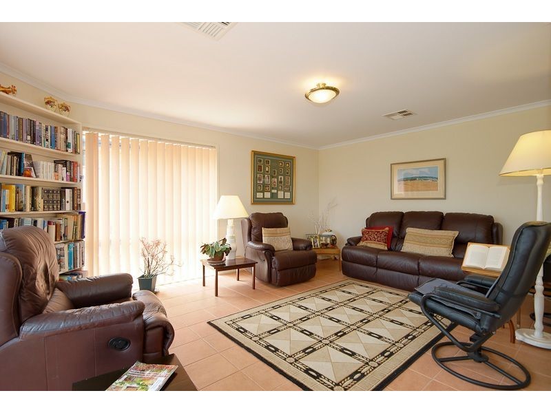 38 Sinclair Street, Hayborough SA 5211