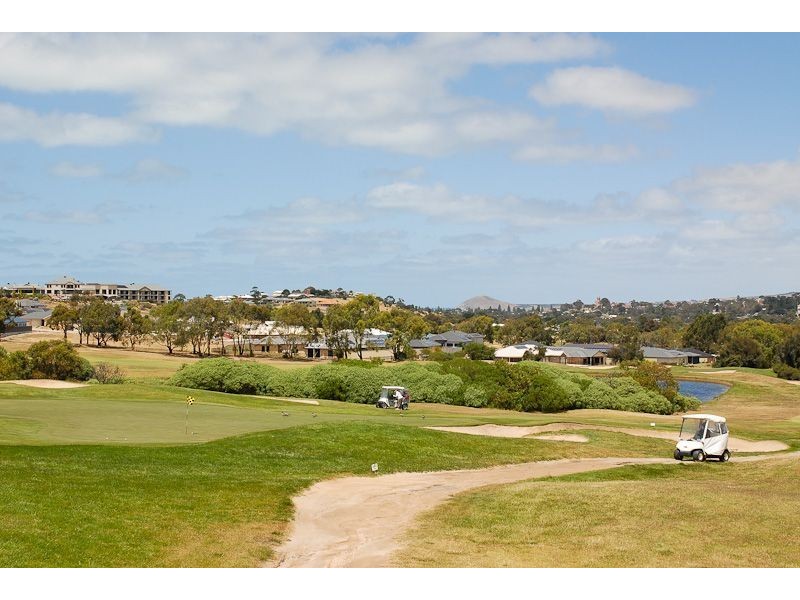 132 Coromandel Drive, Mccracken SA 5211