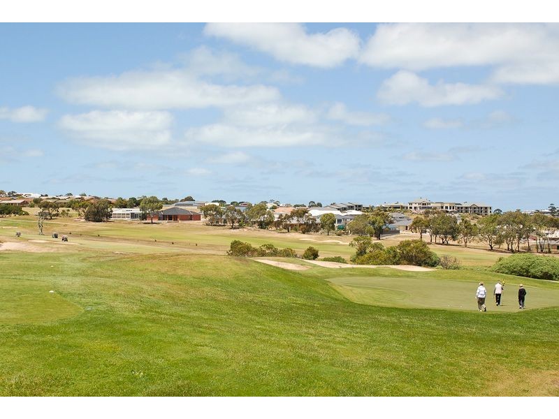 132 Coromandel Drive, Mccracken SA 5211
