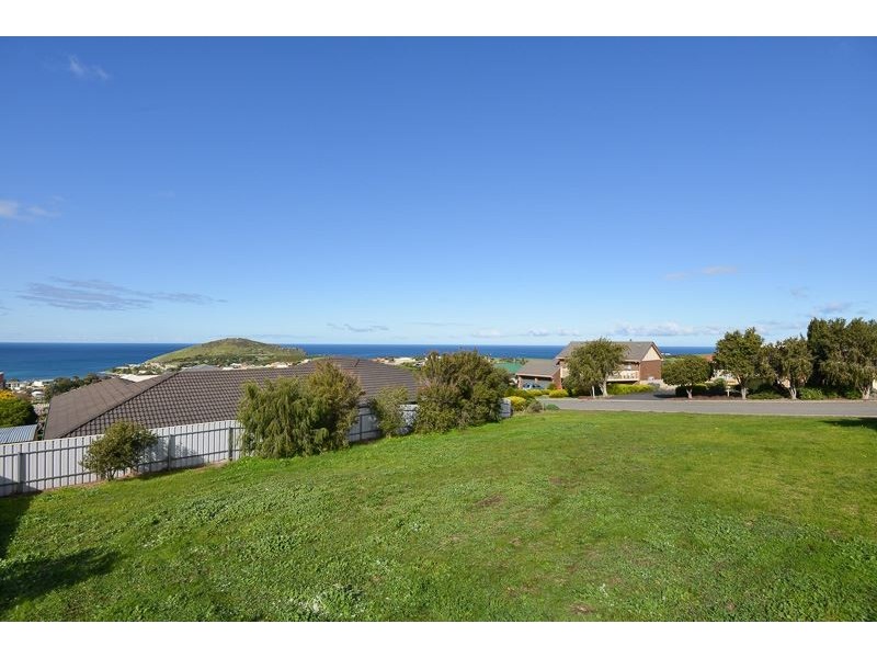 30 Southern Right Crescent, Encounter Bay SA 5211