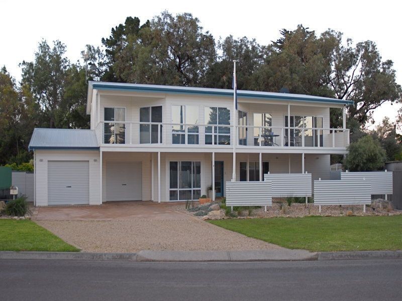 4 Fountain Avenue, Encounter Bay SA 5211