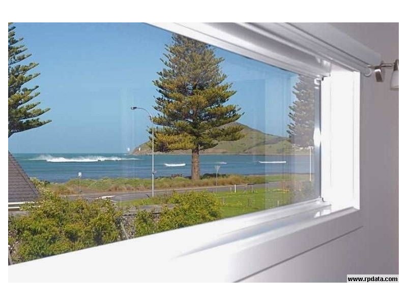 4 Fountain Avenue, Encounter Bay SA 5211