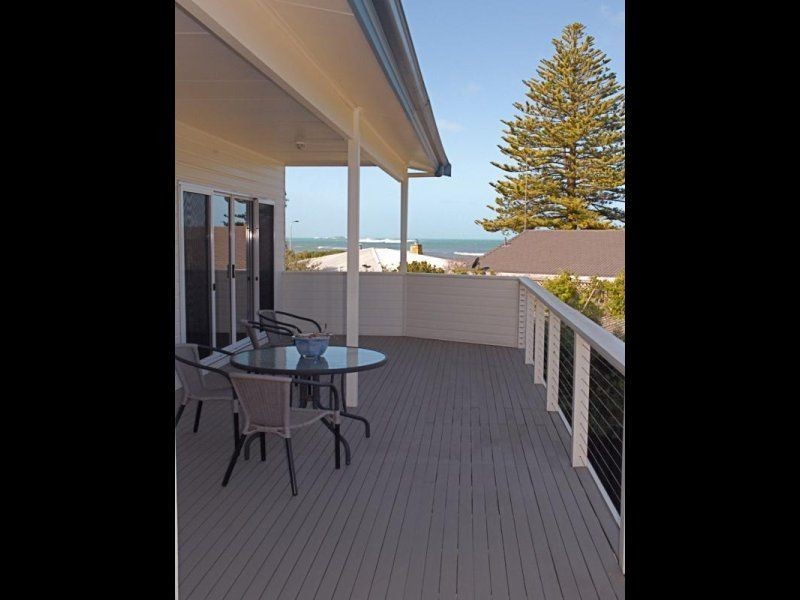 4 Fountain Avenue, Encounter Bay SA 5211