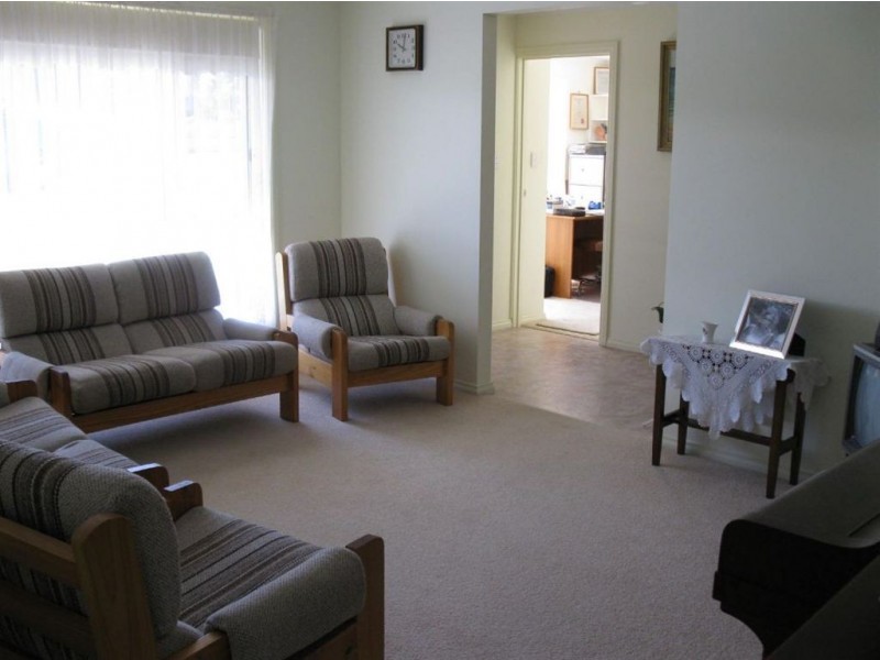 6 Heysen Parade, Hayborough SA 5211