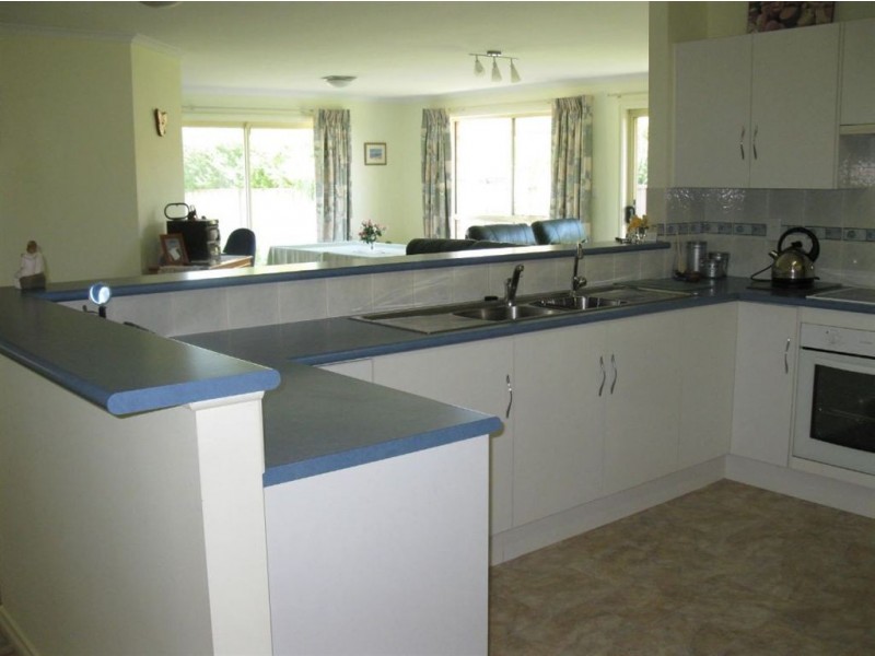 6 Heysen Parade, Hayborough SA 5211