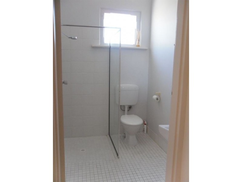 121 Mentone Road, Victor Harbor SA 5211